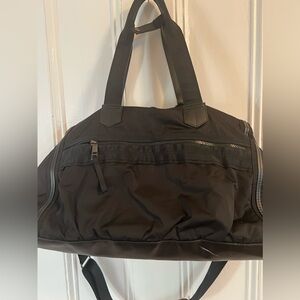 Lululemon Weekend Warrior Bag